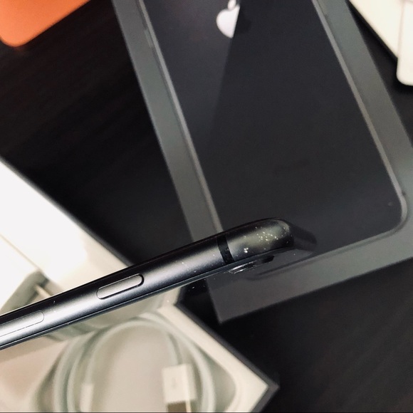 iPhone 8 64 GB Space Gray - Picture 8 of 16